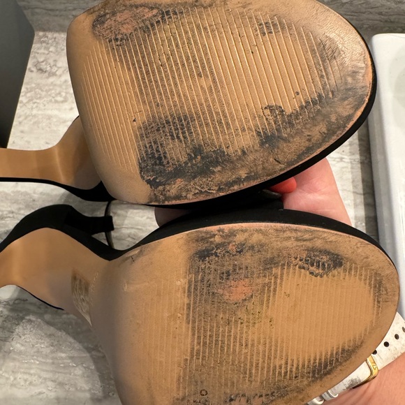 Black suede heeled sandals - Picture 3 of 3